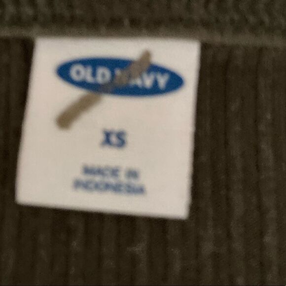 Old navy army green top - Picture 5 of 5